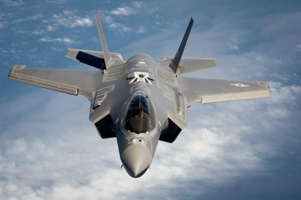 Lockheed Martin F-35 | Top World Fighter Jets | edgeoftrend.com