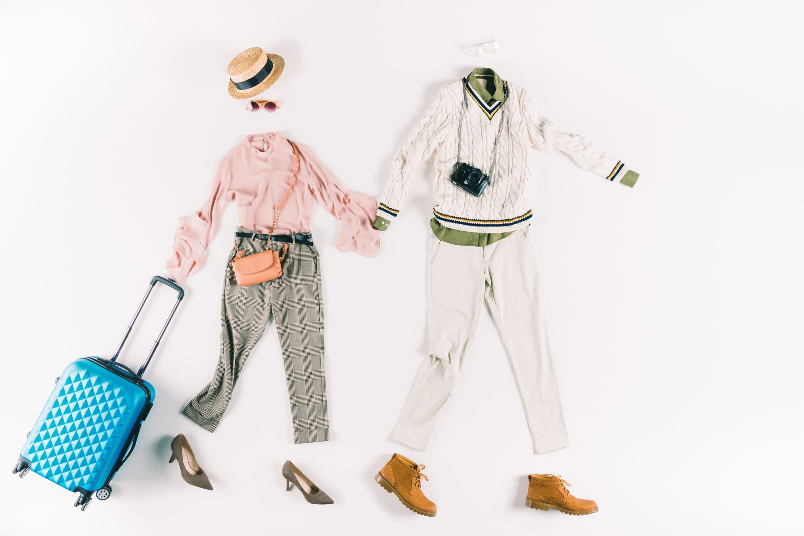 Wander in Style: Ultimate Guide to Travel Outfits for Women & Men